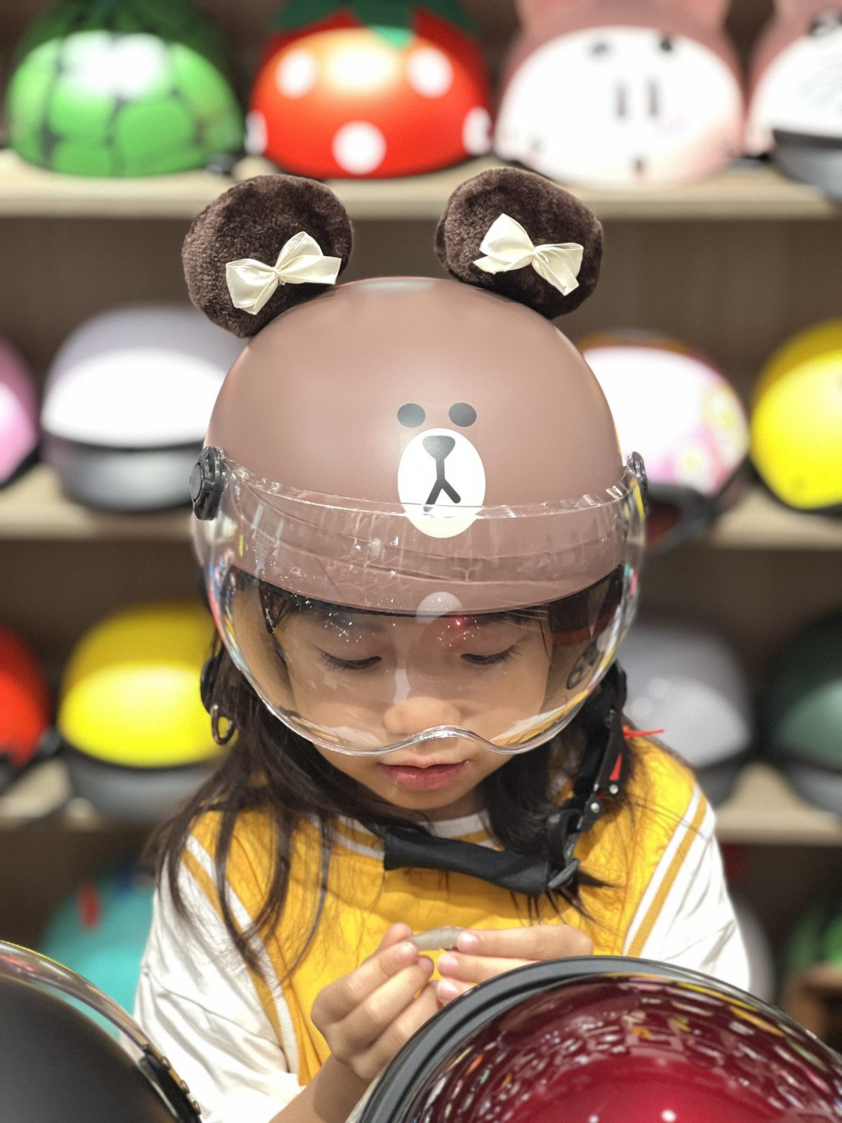 Gấu Nâu Tai Nơ (Có Kính)