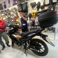 thung sau givi b27nx 27l 15