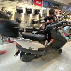 thung sau givi b27nx 27l 19