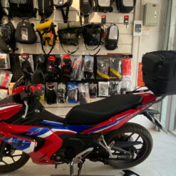 thung sau givi b33ntm adv atlas 33l 07