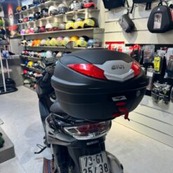 thung sau givi b360 36l 04
