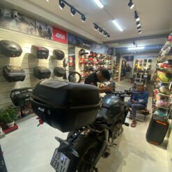 Thùng sau Givi E43NTL ADV Mulebox 43L thung sau givi e43ntl adv mulebox 43l 07