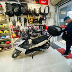 baga sau givi mv honda airblade 125 150 2013 04