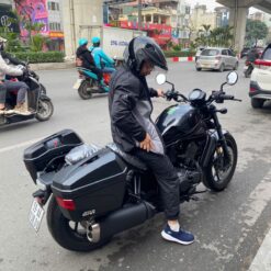 thung hong givi e22 22l 08