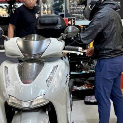 tua lung givi e209c thung sau b27c30 08