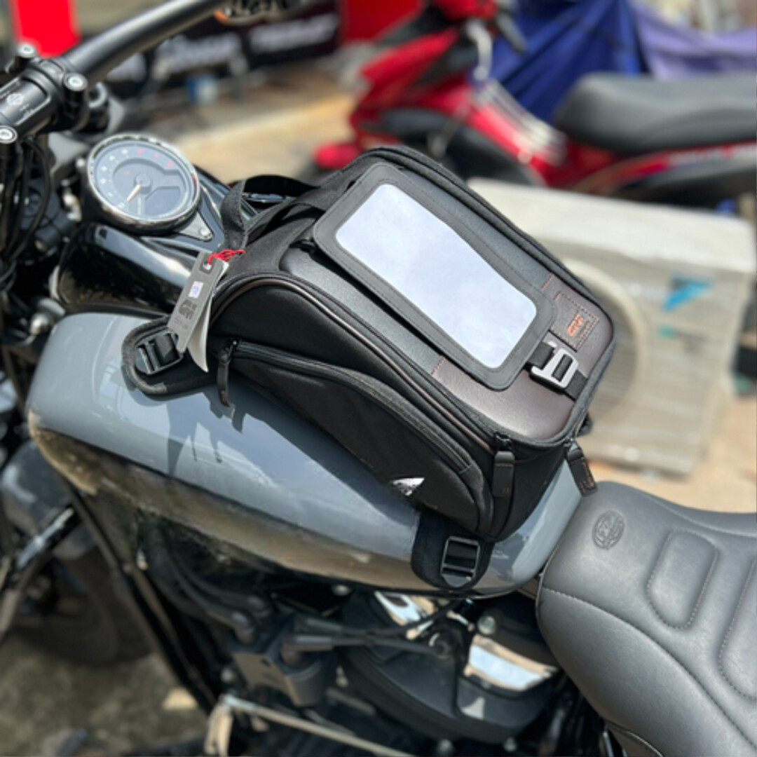 tui hit binh xang givi corium crm103 06